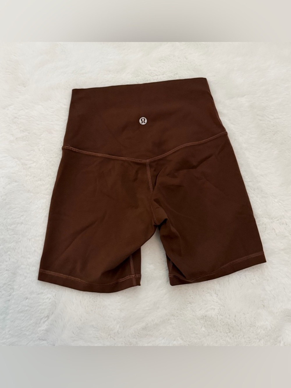Lululemon Align High-Rise Espresso Shorts 6” - Picture 2 of 12